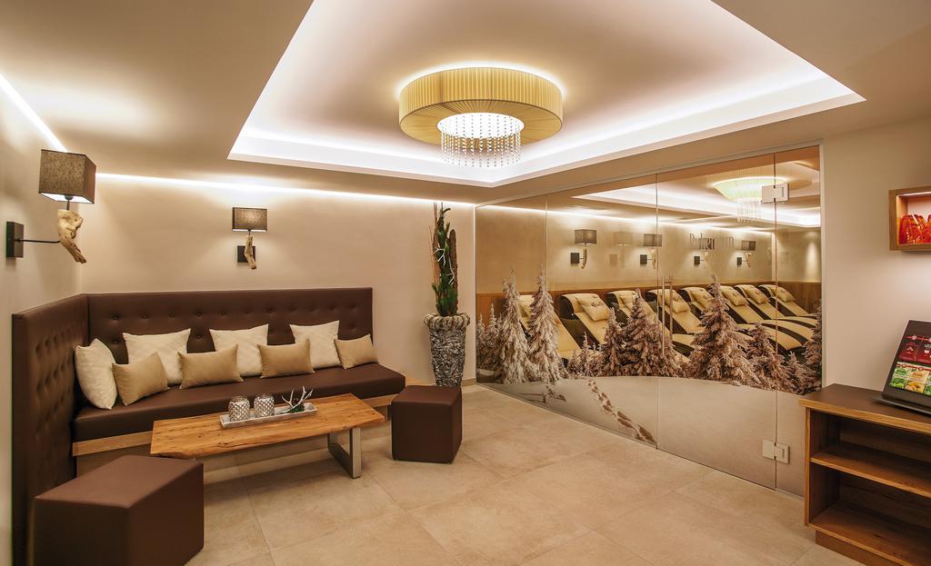 Hotel Garni Chasa Sulai ايشجل المظهر الخارجي الصورة